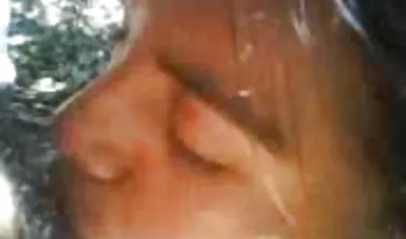 دختر آسیایی طول می کشد دوش و بزرگ انیمیشن سکسی اینستاگرام