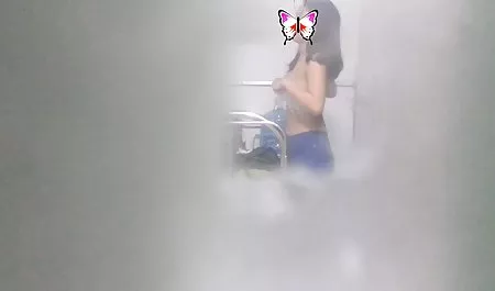 مامان در خواب نزدیکی آن به نظر داف سکسی اینستاگرام می رسد مثل این