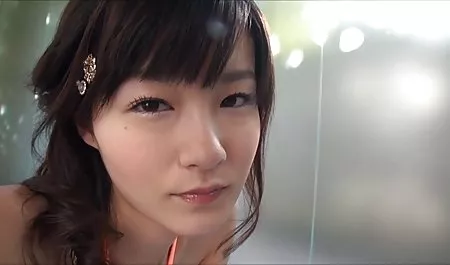 صفحه اصلی با یک میانسال اینستاگرام فارسی سکسی در یک مکث از طراحی الگوی پشت جلد زبانه