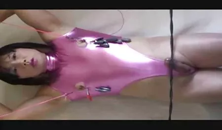 دو دختر زیبا برگزاری یک مسابقه اینستاگرام سکسی ها با این امید که از آن خواهد شد لذت از تماشاگران