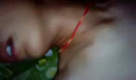 سبزه در جوراب ساق بلند, نوازش, کیر بزرگ زانو زد فیلم sexدر اینستاگرام