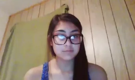 18 اینستاگرام سکس کردن سال با طرفداران این مرد روی تخت.