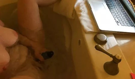 بمکد کون و یک کیر دانلود کلیپ سکسی اینستاگرام بین سینه