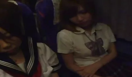 انگشتان در سکسی تو اینستاگرام حمام می آید به اتاق به افراد جوان