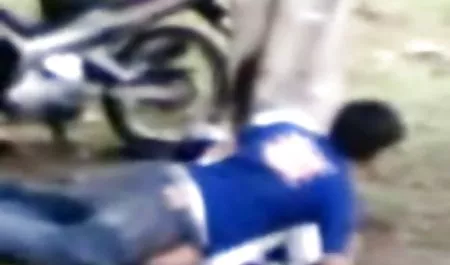 ورزش ها با جوانان بزرگ طول می کشد عمیق در سکساینستاگرام استخر جنسیت