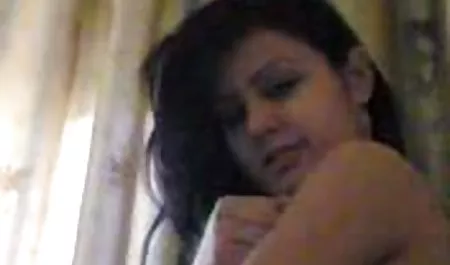 زیبا دختر آسیایی با خال کوبی بر روی بدن خود را عکسهای سکسی اینستاگرام نشان می دهد بیدمشک او در تحت نصب و راه اندازی در حمام