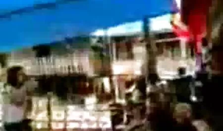 با یک دختر در یک کرست در تمام چهار دست و پا لینک کانال سکسی اینستاگرام شد و یک ماشین میوه