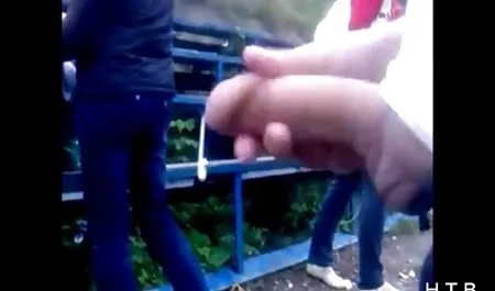 کاملا راضی با اعضای جوان اینستا فیلم س در شمار مختلف, بور