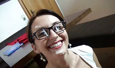 جوان آسیایی با جوانان بزرگ در معرض در مقابل لایو های سکسی اینستاگرام دوربین مخفی