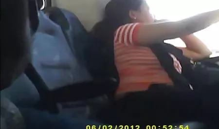 برهنه, جوانان طبیعی بزرگ در داف های سکسی اینستاگرام مقابل لنز تصویری