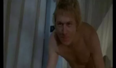 مرد طوفان بار در فرانسه, چوچول زن لایوهای سکسی اینستاگرام