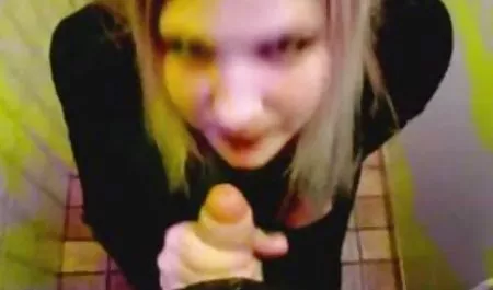 ناب نفت, رابطه جنسی داف های سکسی اینستاگرام با گر در فریم ساده